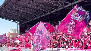 Pemain ini cetak hattrick pertamanya langsung ke gawang mantan