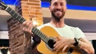 Iya deh, Madrid cuma menang lawan klub "Kecil"... ????????