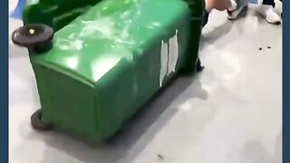 Selebrasi ini lebih mencuri perhatian daripada golnya ????