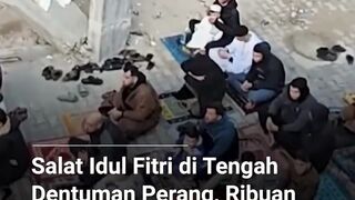 Di tengah dentuman perang, ribuan warga Gaza tetap menunaikan Salat Idul Fitri 1447 H