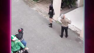 Istri lihat suami bareng cewek → langsung loncat dari ojol & hajar