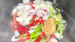 Resep Tumis Cumi Pedas Sat-Set, Bikin Boros Nasi! ✨