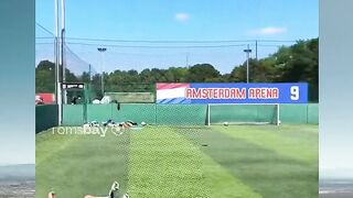 Buah jatuh nggak jauh dari pohonnya! ⚽️????