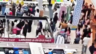 Seorang wanita Loncat dari Lantai 4