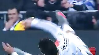 Ronaldo vs Pique - The Battle