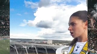 Stadionnya udah modern, tapi perdebatan GOAT emang gak ada habisnya! ????????