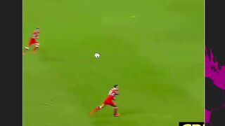 CR7 feat Benzema di Real Madrid taklukkan Liverpool