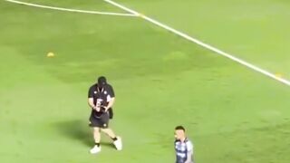 Neymar punya kebiasaan buruk membuat sepak bola terlihat terlalu mudah