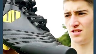 3 barang di sepak bola yang bikin geleng-geleng kepala