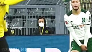 3 Gol Yang Mustahil Diulang Dalam Sejarah Sepakbola!???? 2