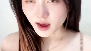 senang nya hati ku melihat mu