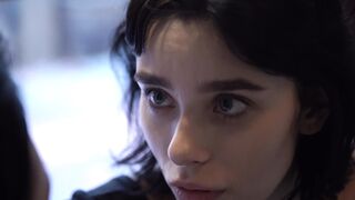 The Pioneer Woman - close up of woman s face | Trending HD Video