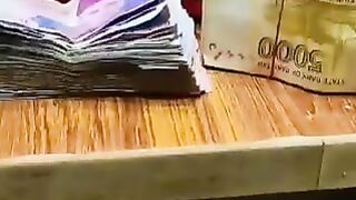 Money ???? Toll-Plaza