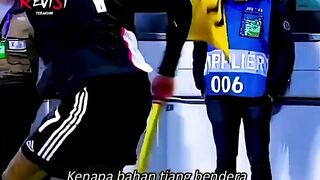 Bukan Sembarang Tiang! ????