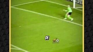 pemilik tendangan keras sedunia