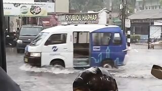 wwkkwkw video random banget