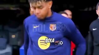 Tanggal ulang tahun pemain bola dunia yang mirip dengan mu! ????