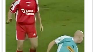 Ada Jaap Stam. ????️????