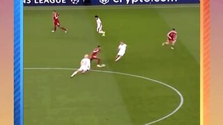 Skill Memukau Gravenberch & Peluang Emas Mohamed Salah