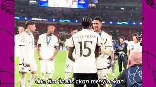 Pernah nggak sih kalian kepikiran, kemana perginya kaos "Champions" tim yang kalah di final? ????