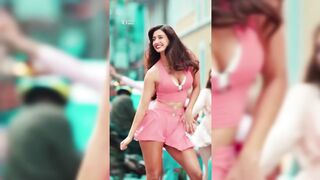 Indian Girl Disha Patni Dance 2