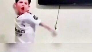 Adik Madrid, abang Barcelona ⚽