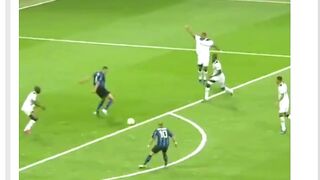 Saat Bale berhadapan dengan bek kanan terbaik di dunia… ????