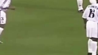 Ketika Roberto Carlos mencoba mengulangi tendangan bebas ikoniknya melawan Buffon.