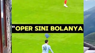 Rayan Cherki lagi aura farming ????⚽️