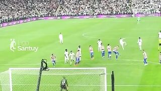 Bagaimana Tendangan Valverde Bisa Menghancurkan Para Pemain.????