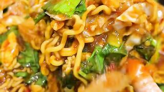 Mie Goreng Bumbu Medok yang Bikin Ketagihan! ????