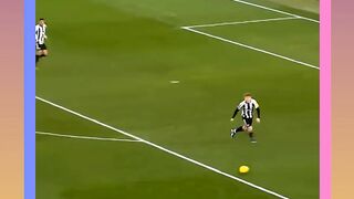 GOL INDAH! Skill Individu dan Kerjasama Tim yang Sempurna