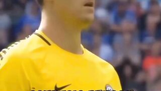 Ketika kiper menendang penalty ???? !