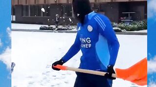 PERANG SINDIR???? - Adobet88