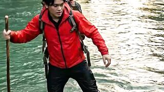 solo camping on the Nile River suddenly flash floods