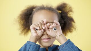 Girl in Pieces - a young girl with her eyes closed and her hands covering her eyes | Trending H