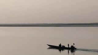 4K Computer Monitor - serene boat ride at sunset on bangladeshi river | Trending HD Video