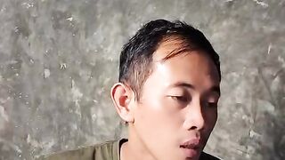 Song title: Why do you always catch my attention?