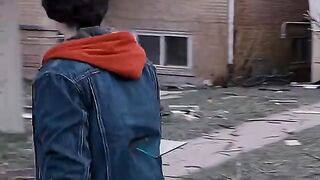 A brave boy,in his effort to save his mother