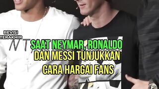 Ada alasan kenapa mereka disebut GOAT, bukan cuma karena skill di lapangan, tapi karena cara mereka menghargai fans. ????????