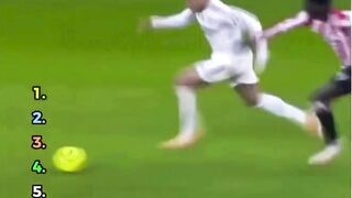 Terlepas dari bukti yang terlihat, baik wasit dan hakim garis