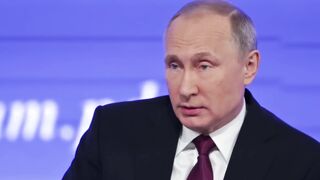 Russia TARGETED France’s Aircraft Carrier… What Happened Next HUMILIATED Moscow