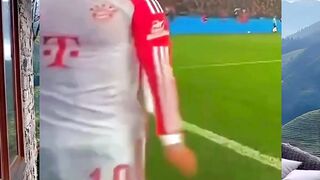 Emosi memuncak di lapangan ????⚽️