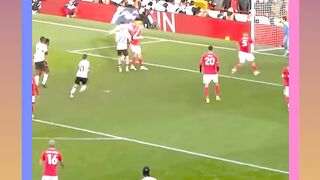 Gol Sejarah Mohamed Salah: Gol Ke-100 di Anfield! (Liverpool vs Fulham)