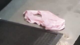 Maaf, celana dalam siapa ini yang ketinggalan di gacoan? ????????????????