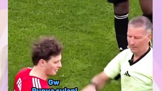 Habis sudah kartu kuning ????