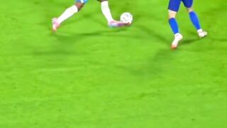 momen vini kelabuhi 3 bek kroasia