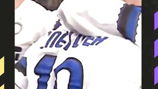 dibalas dengan sejarah emas