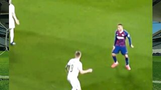 Gak semua pemain punya "mata" kayak Toni Kroos. ????⚽️