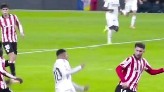 Kylian Mbappe Diving Lawan Athletic Bilbao, tak Dapat Hukuman dari Wasit